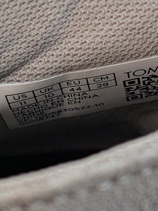 Like new TOMS Gray Navi Moc Chukka Men\'s Boot Size 11